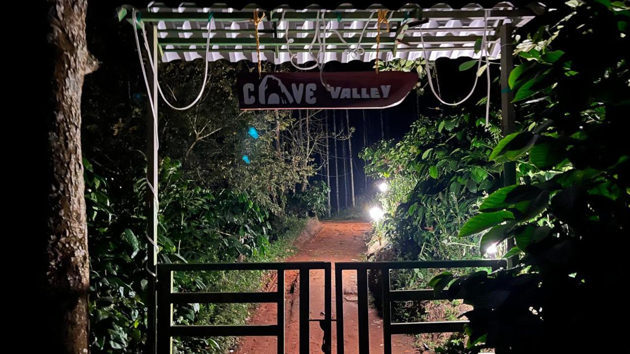 Hotel Cave Valley Wayanad Ambalavayal Esterno foto